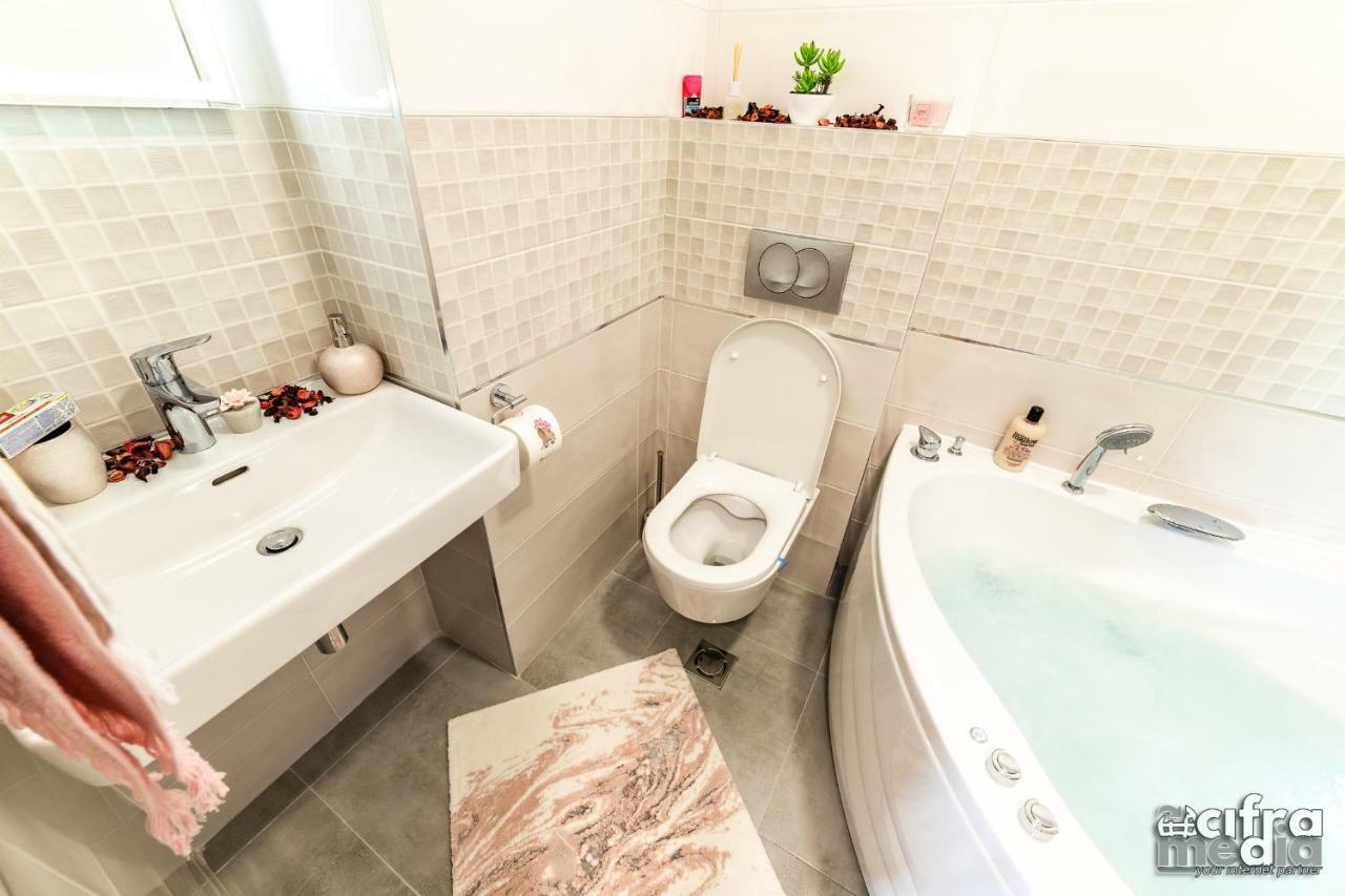 Apartmani Alexandar15 Novi Sad Extérieur photo